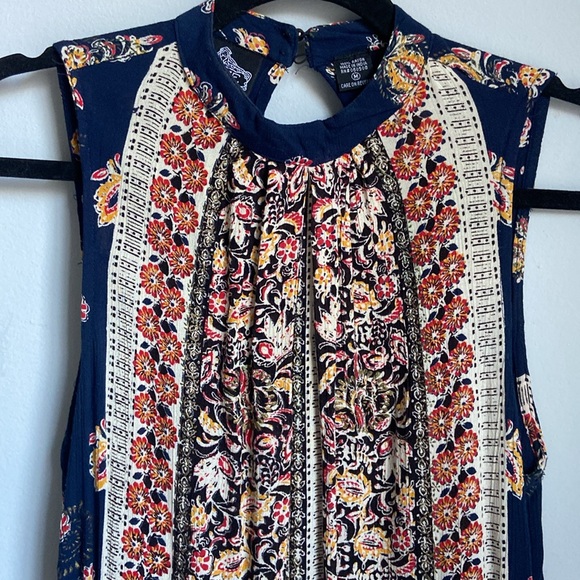 Mock Neck Dress - Picture 3 of 6